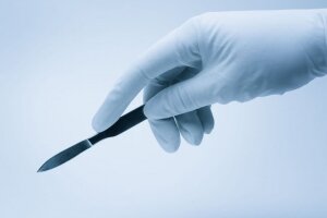 Свердловская область, врачи, операция, оставили, забыли, перчаточный дренаж