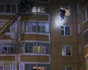 москва, россия, происшествия, ново-переделкино, захват заложников, прыжок из окна, видео