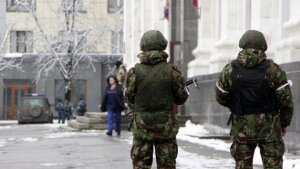 луганск, лнр, чрезвычайное положение, вооруженные люди, военная техника, 24.11.17, ситуация в городе