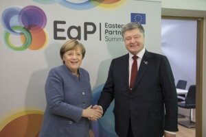 украина, донбасс, миротворцы, политика, порошенко, меркель