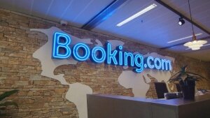 Booking.com, запрет, ограничение, минкультуры, ростуризм, бронирование, отели, санкции, сша, ответные меры 