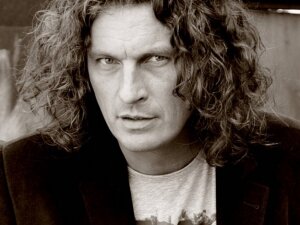 кузьма скрябин, андрей кузьменко, певец, музыкант, смерть, склеп, поджог, пожар, свечи, украина, россия, шоу-бизнес, новости