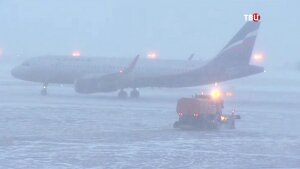 Москва,аэропорт, рейсы, самолеты, снегопад, отменили, метель