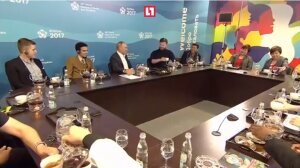 владимир путин, сочи, фестиваль, молодежь. студенты, франци, выпить, тост, политика, отношения