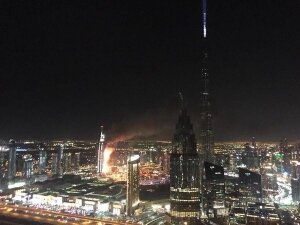Дубаи, пожар, небоскреб, пожар, видео