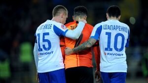 украина, футбол, упл, премьер-лига, шахтер, динамо, скандал, расизм, фанаты, болельщики, тайсон, объявление, русский язык, штраф