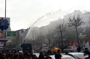 турция, стамбул, протест, митинг, разгон, водометы, слезоточивый газ, полиция, курды, суд, задержание