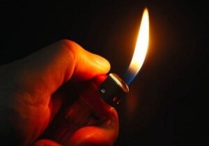 Питер, школьница, подожгли, вписка, вечеринка, облили спиртом