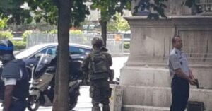 париж, нападение, полиция, стрельба. видео. происшествия 