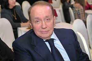 что с КВН, Александр Масляков, новости, россия,культура, квн, ведущий, сми, карьера, работа, уволили