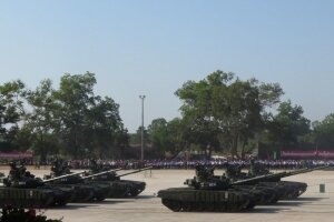 т-72, белый орел, танк, оружие, армия, лаос, парад, видео 