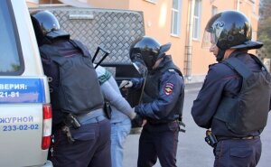 новости,Москва,геи,притон,бордель,полиция,школьники,несовершеннолетние,шантаж,Россия,правоохранители,скандал,арест,полицейские, Ломакин,Рубанов,Фроов,Лойко, Пресненский суд,
