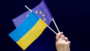 украина, евросоюз, особый статус, мид украины, возмущение, конституция украины, елена зеленко