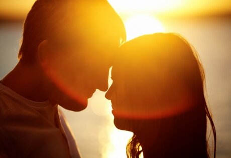 72% россиян выбирают для создания пары начитанных партнеров